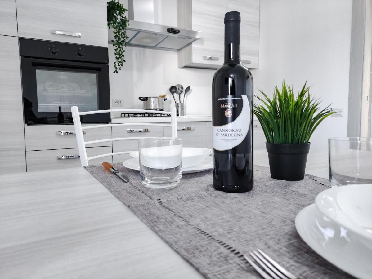 Diletta Apartment Тортоли Экстерьер фото