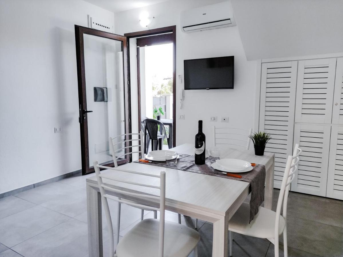 Diletta Apartment Тортоли Экстерьер фото
