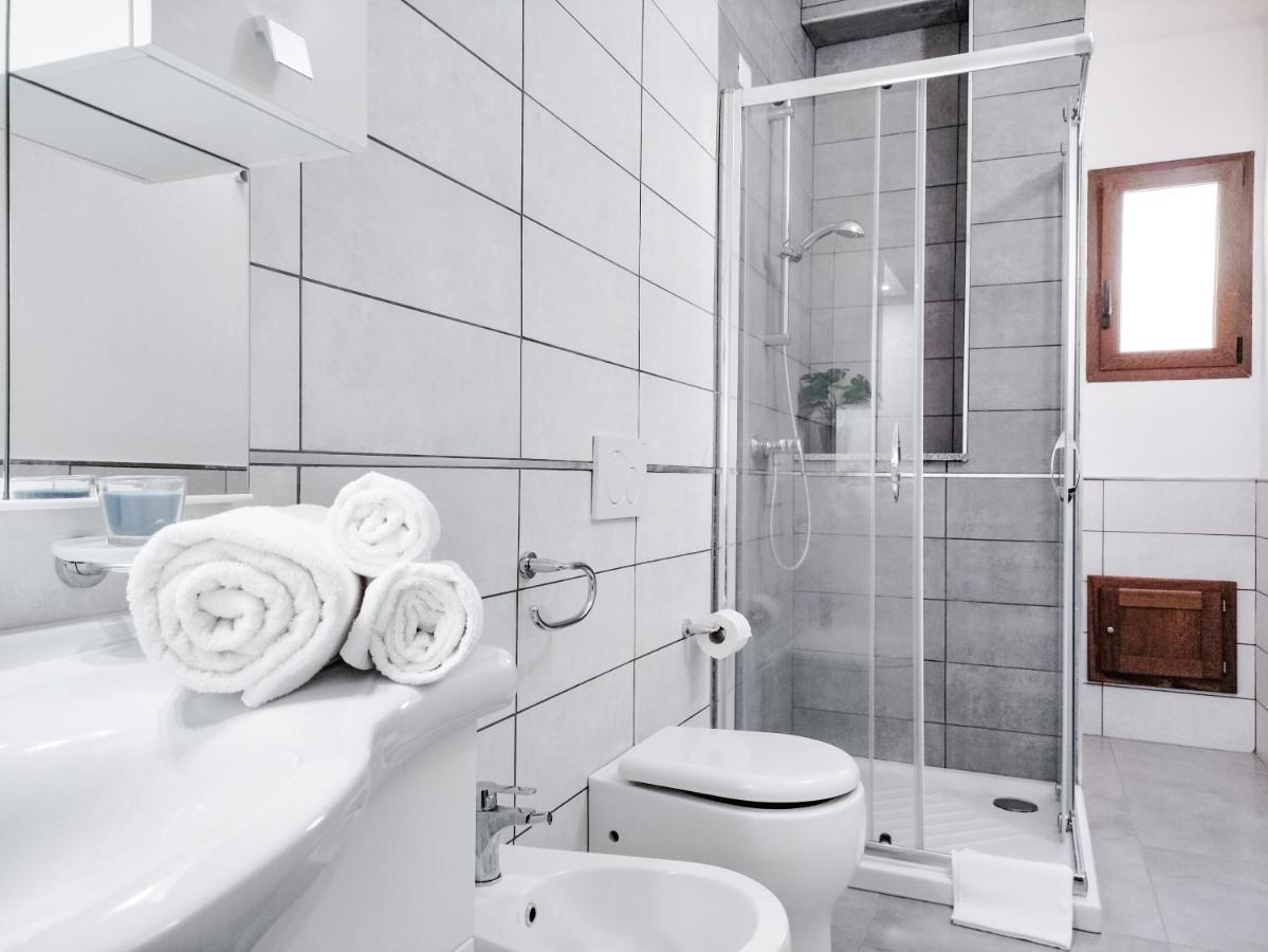 Diletta Apartment Тортоли Экстерьер фото
