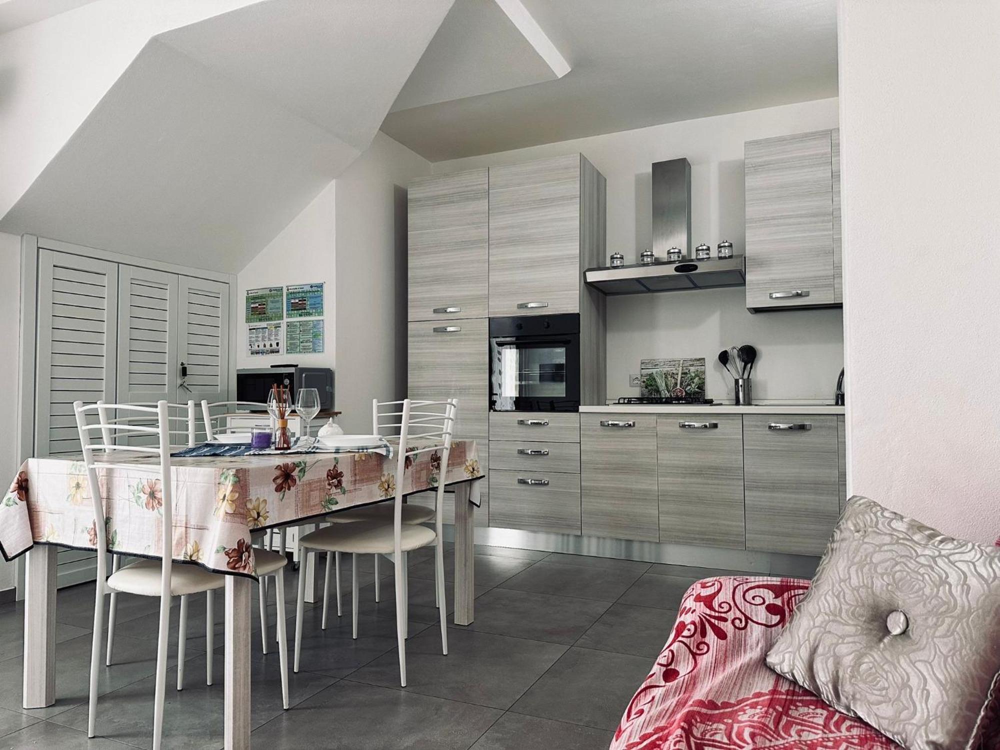 Diletta Apartment Тортоли Экстерьер фото